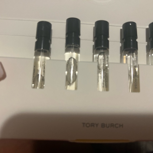 SAMPLES + Tory Burch Discovery Set - Picture 6 of 7